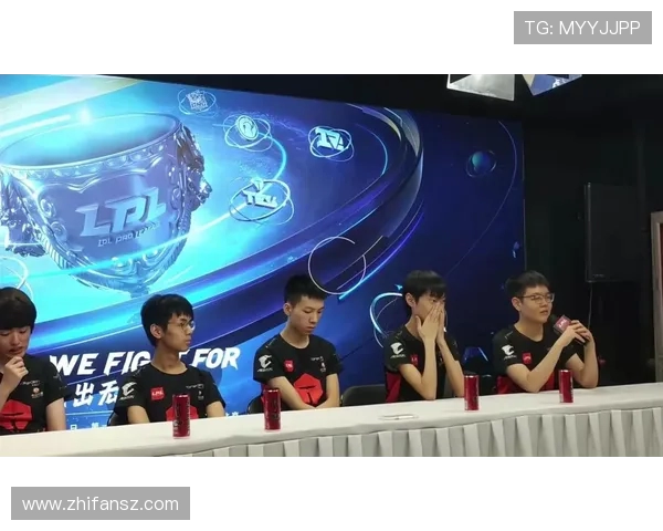 CSGO战术解析：深入剖析TES战队的进攻策略与执行技巧