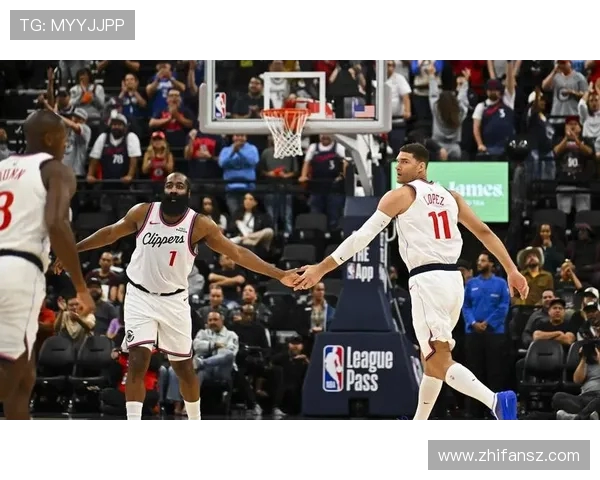 洛杉矶快船全力冲击新赛季首胜聚焦球队核心阵容变化与战术升级