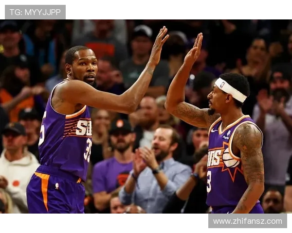 2016年NBA勇士队与黄蜂队精彩对决回顾及赛季表现分析